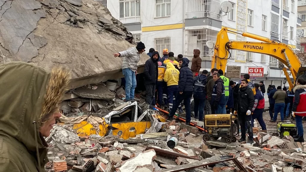 Los vídeos más IMPACTANTES del Terremoto en Turquía 2023